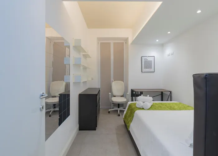 公寓 Xenia - Modern Three-room In Moscova Area 米兰