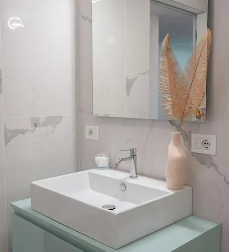 Appartement Isola 10 *