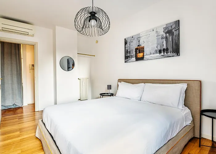 Elegant 2 Bedrooms Near Duomo Appartement Milaan