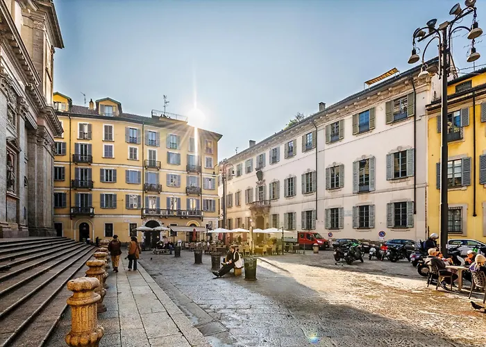 Elegant 2 Bedrooms Near Duomo Milaan