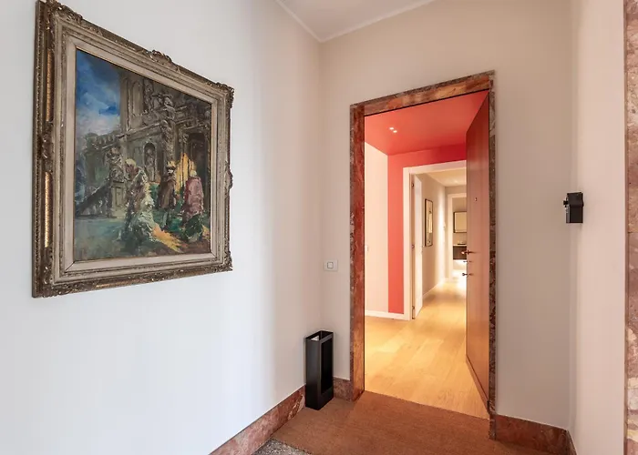 Διαμέρισμα Luxurious & Spacious Flats In Duomo