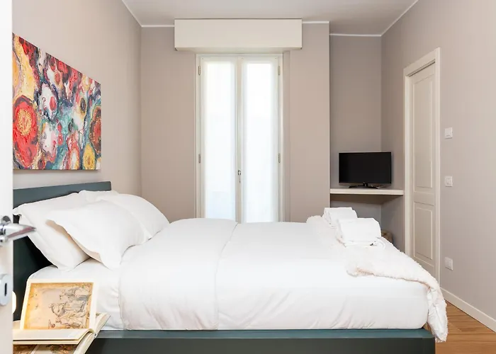 Διαμέρισμα Luxurious & Spacious Flats In Duomo *