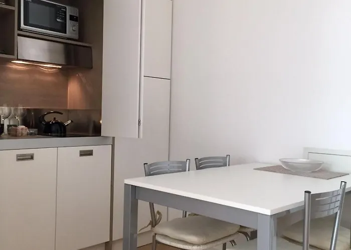 Fifty Eight Duomo شقة ميلان