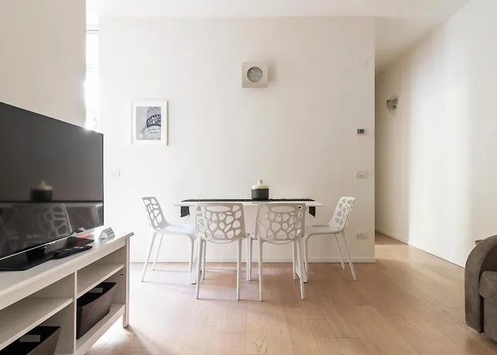 Fifty Eight Duomo * ميلان