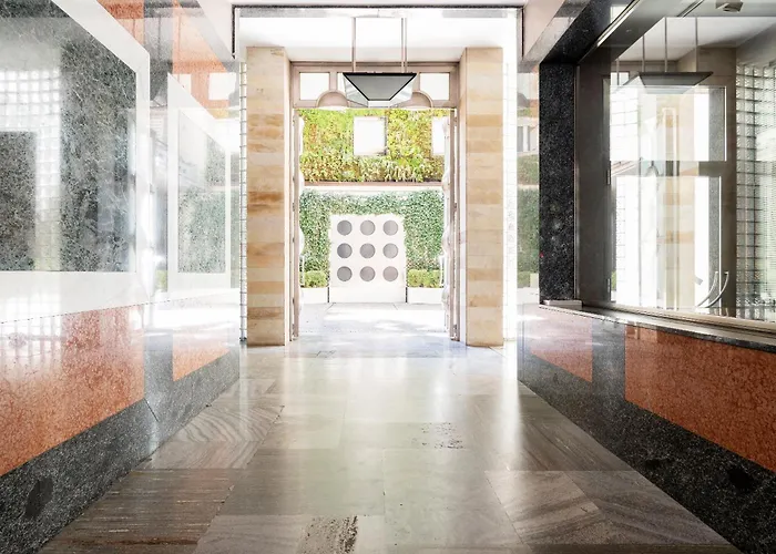 Fifty Eight Duomo شقة *