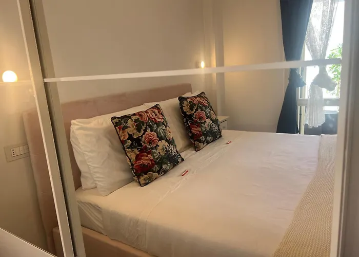 Apartament La Regina Delle Locazioni Nel Centro Storico Di Mediolan