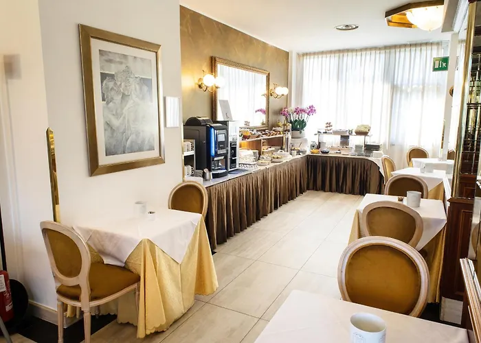 Отель Alga Милан