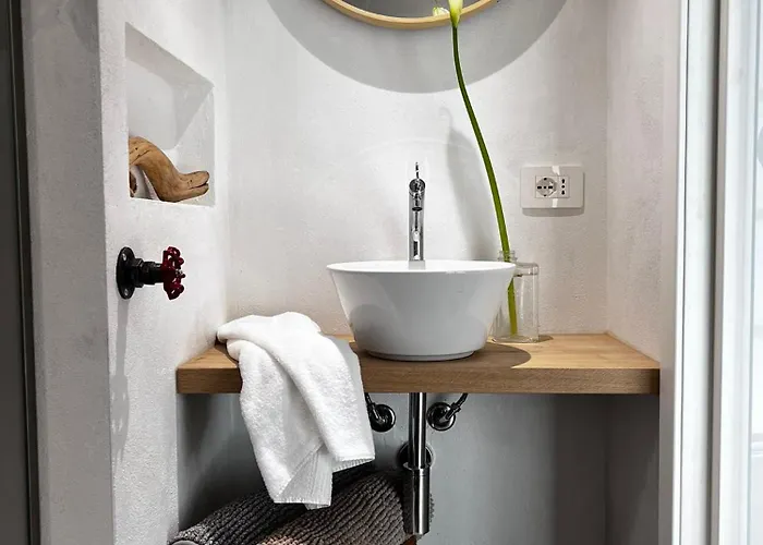 Loft G Hospitality Bed & Breakfast 4*