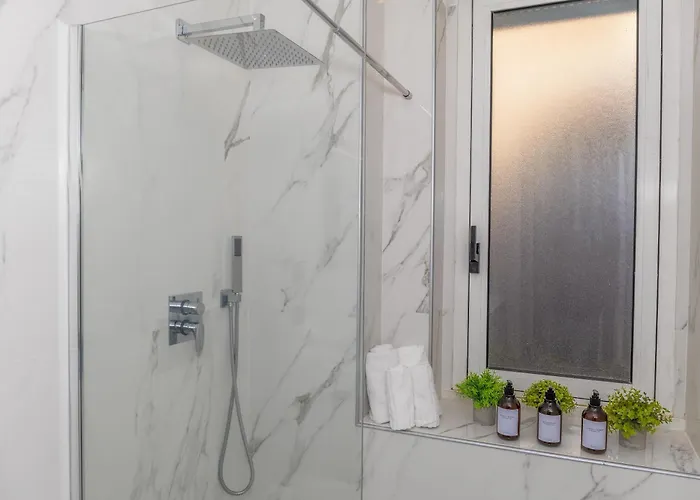Luxury 2 Bedroom In ميلان