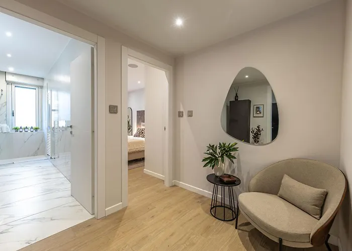 Luxury 2 Bedroom In * ميلان