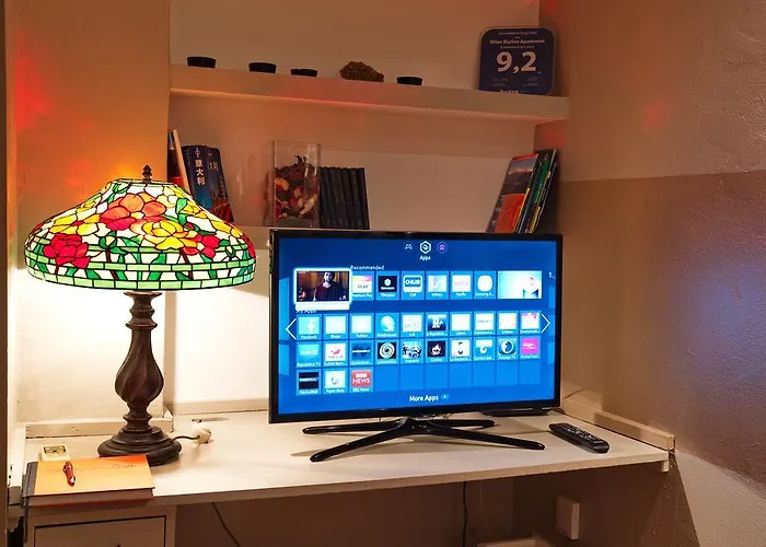 Апартаменты Skyline In Citta Studi A 1 Minuto Dal Metro Con Terrazzo Wi-fi E Netflix *