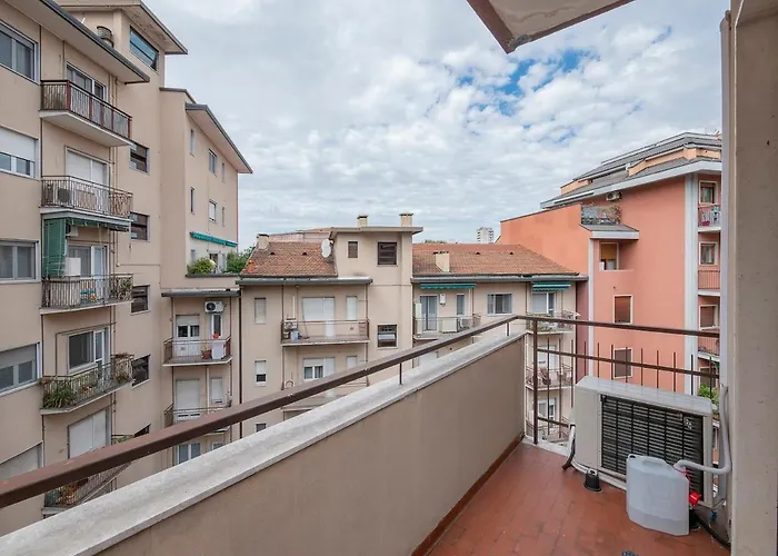Navigli Retreat Near Duomo 아파트 밀라노