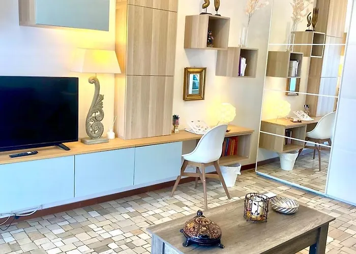 Navigli Retreat Near Duomo 아파트