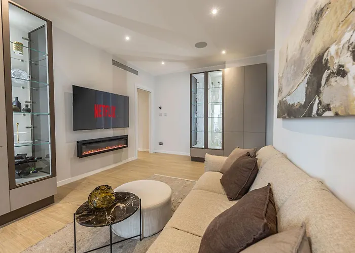 شقة Luxury 2 Bedroom In ميلان