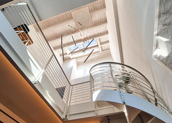 Modern Loft, Design & Comfort Apartment