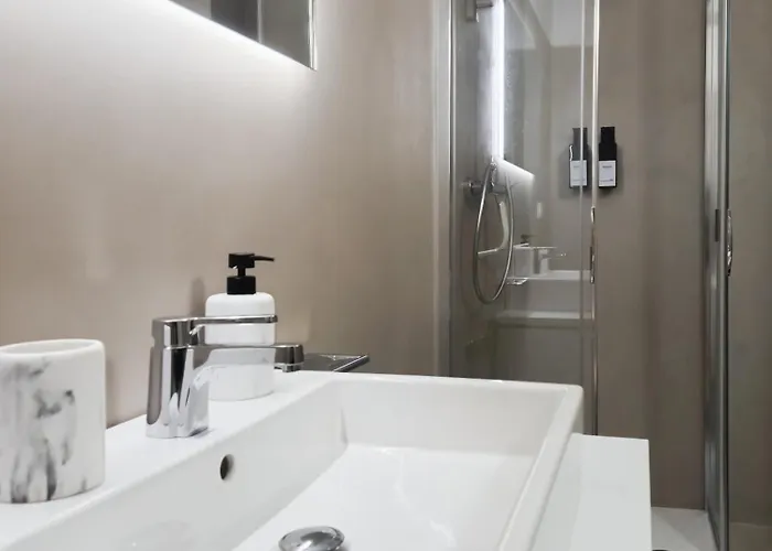 Modern Loft, Design & Comfort Apartment