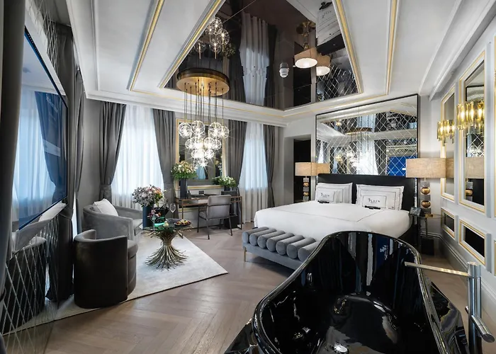 Отель The Plein - Small Luxury Of The World