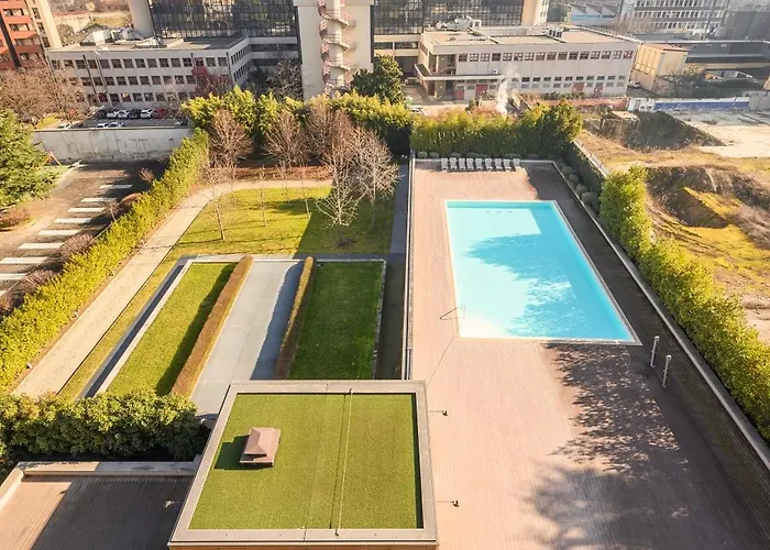 Giaxtower Gym & Pool Oasis *