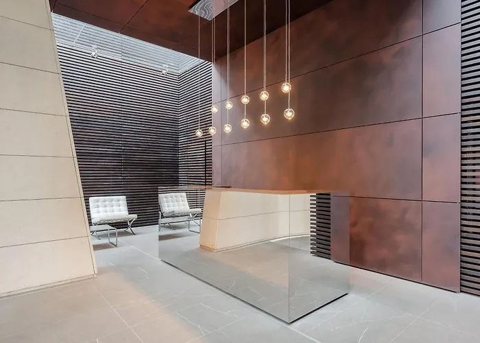 Giaxtower Gym & Pool Oasis