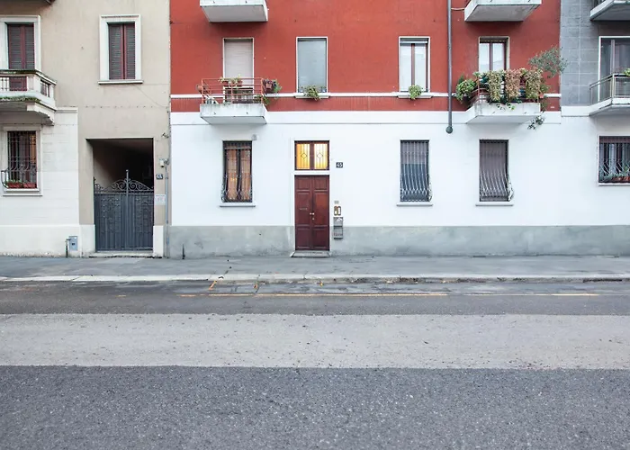 Boutique Con Cortile-design&fashion District Mailand