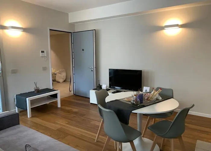 Isola 4* Milan
