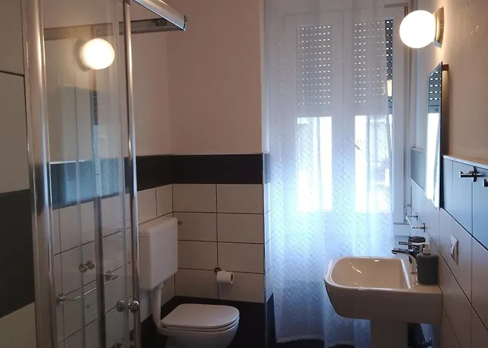 Tiffany Гостевой дом Милан