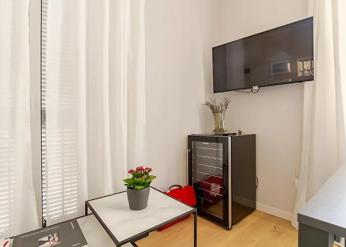 Montenero In Porta Romana, Centro Appartement *