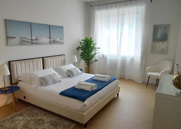 Mico Elegante E Raffinato Trilocale Апартаменты