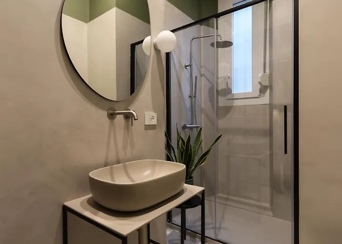 La Petite Gae Aulenti Milano