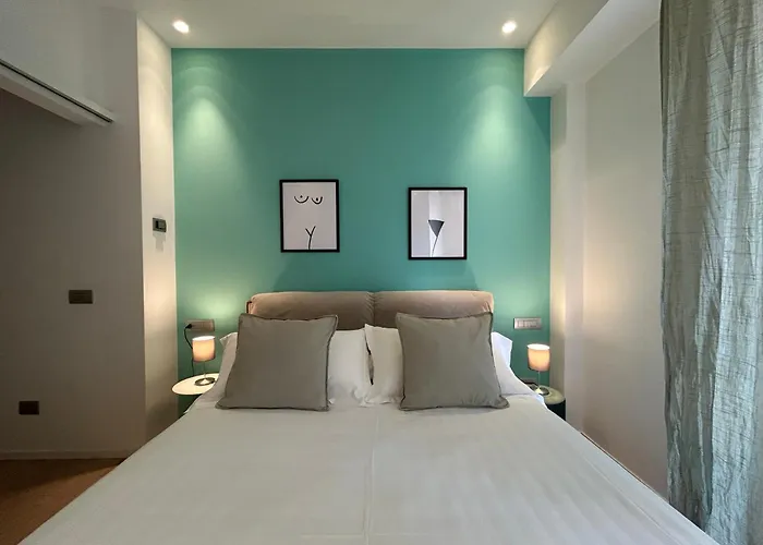 Fifty Eight Duomo شقة