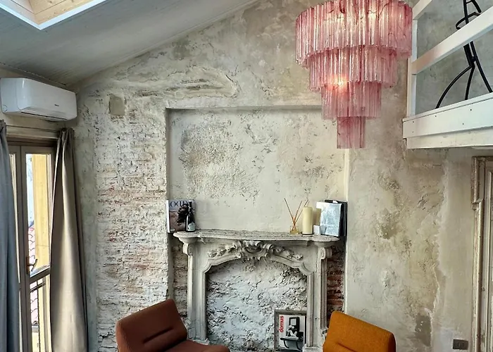 Charming And Design Attic Loft In Coolest Area Navigli Ticinese Milano