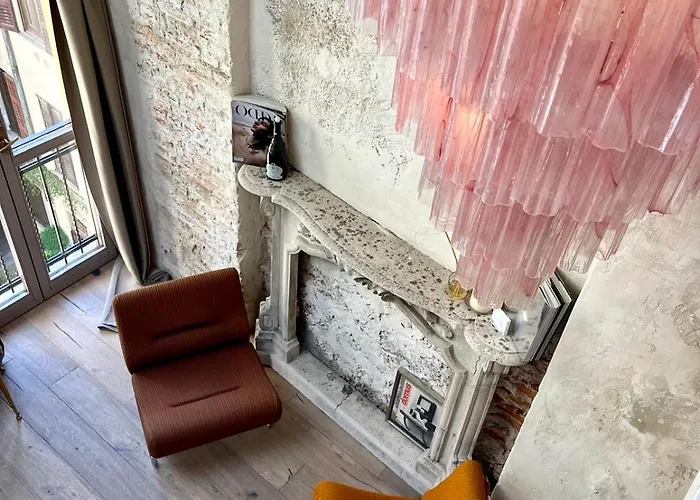 Charming And Design Attic Loft In Coolest Area Navigli Ticinese Appartamento Milano