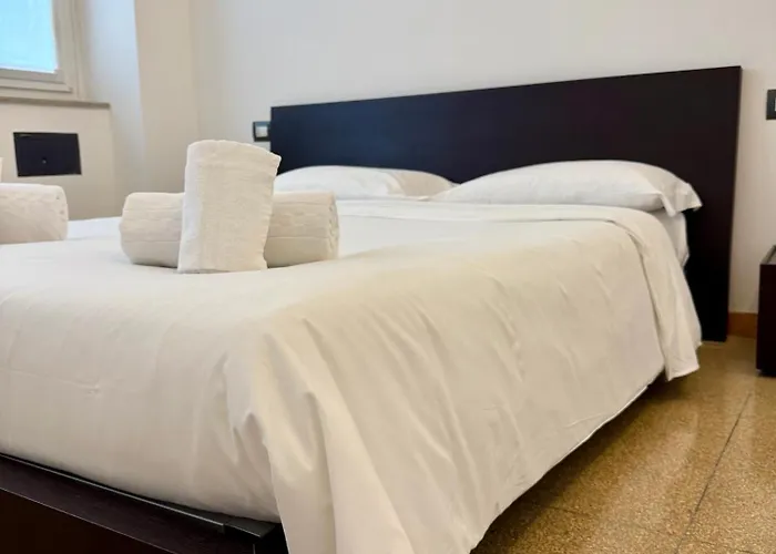 Luro Deluxe - Savoia 3 - Repubblica Apartament Mediolan