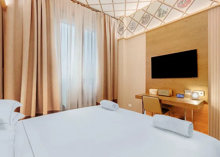 Qc Porta Romana Отель 4*