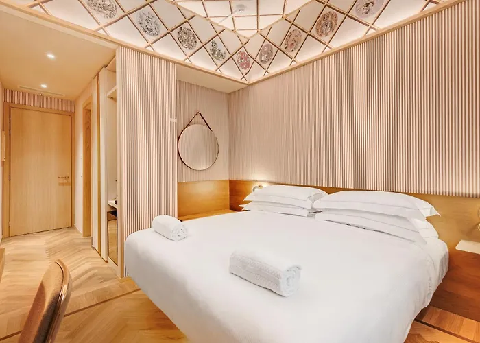Qc Porta Romana Отель 4*