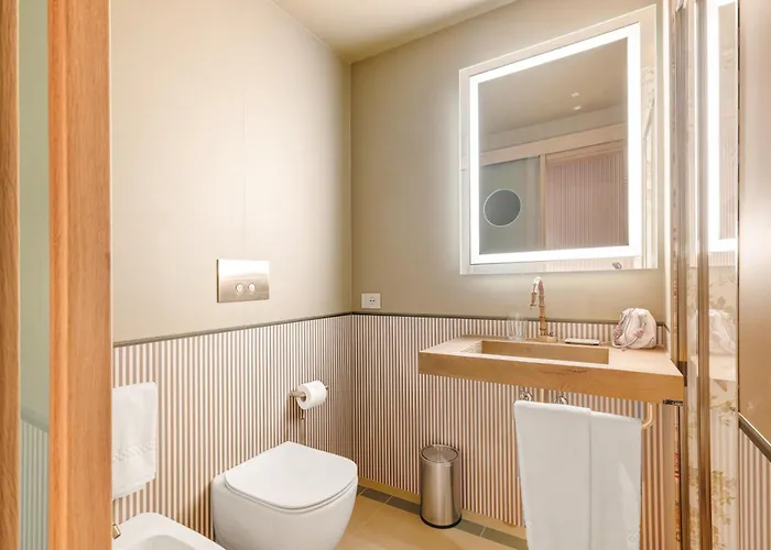 Отель Qc Porta Romana 4*