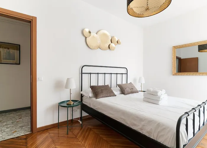 Guesthost - M1 Pasteur With Balcony Appartement