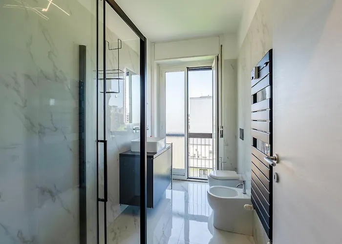 Appartement Large With Private Balcony And Workspace *