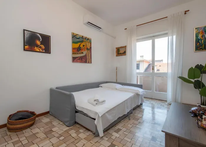 아파트 Navigli Retreat Near Duomo