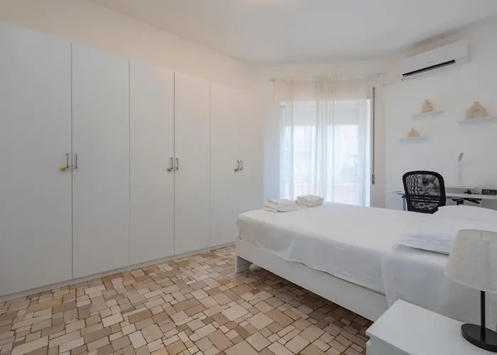 아파트 Navigli Retreat Near Duomo