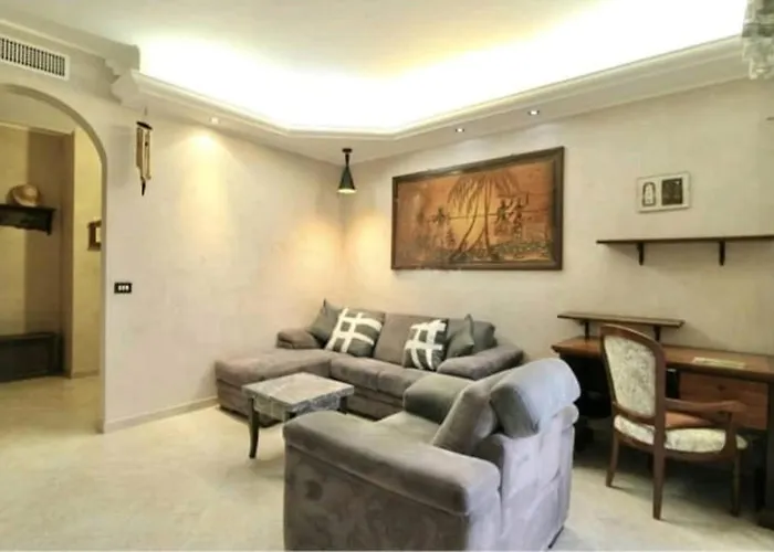 Apashort Apartment *
