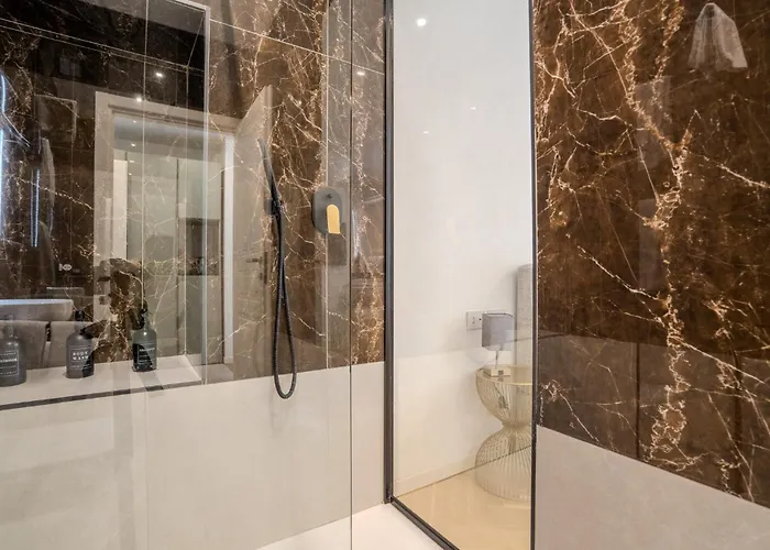 Penzion B And G San Babila- Luxury In The Heart Of - Design District Milán