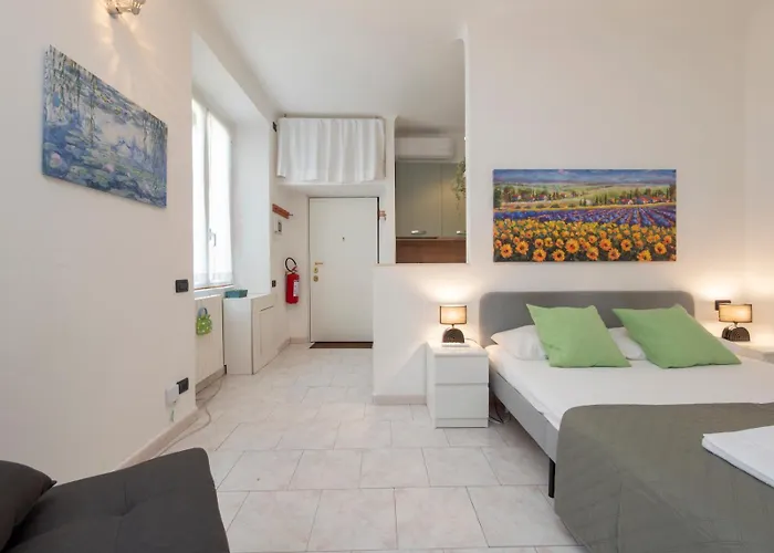 Ihost - Premuda 17 Milan