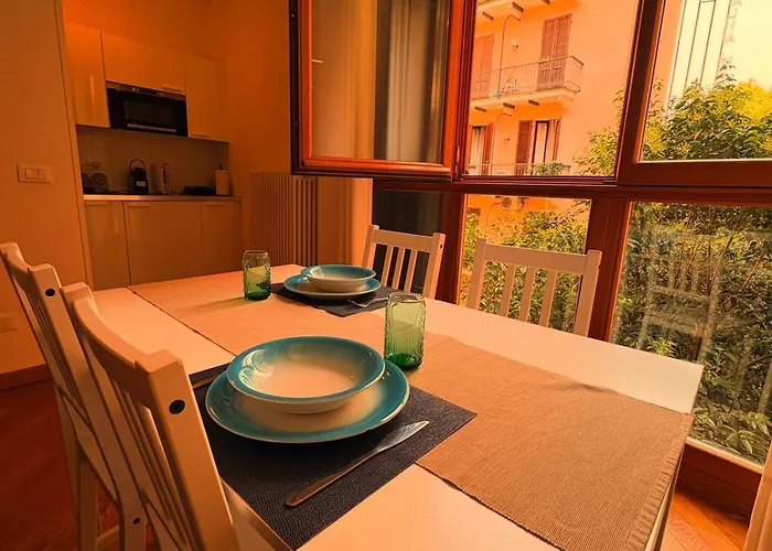 Lägenhet Luxury & Comfort In The Heart Of The City, Certosa Milano