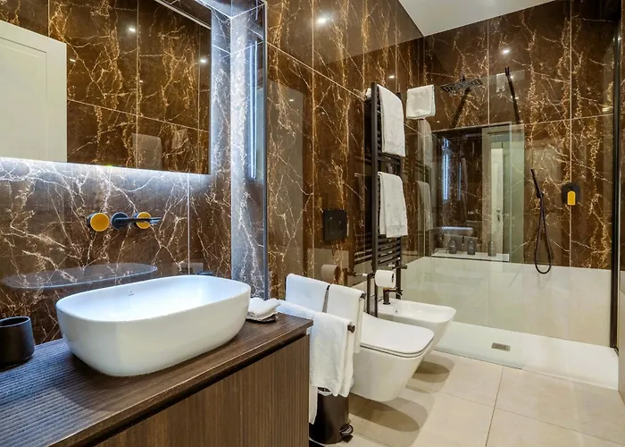 Penzion B And G San Babila- Luxury In The Heart Of - Design District