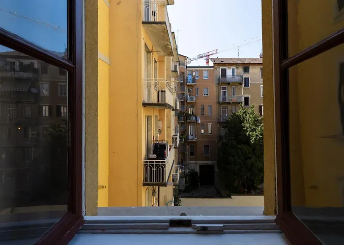 Colorful Porta Romana Lägenhet