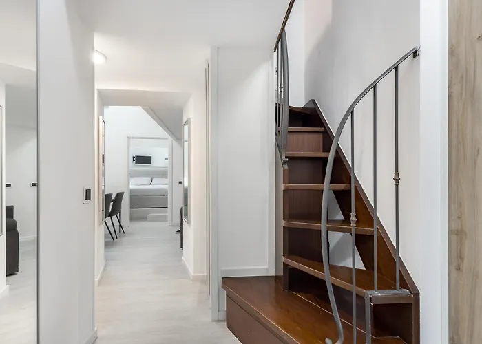 White - Duomo - 6 Posti