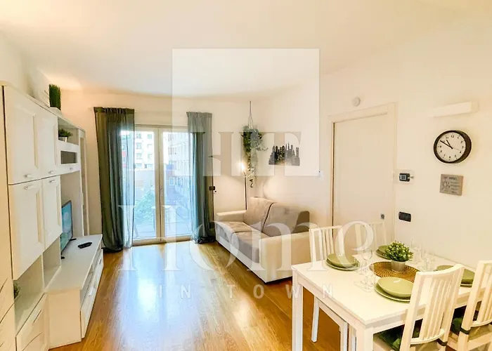 In Town - - Porta Nuova District Apartman