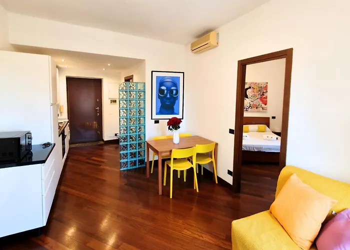 Center Urban Apt, Ac, Wifi, Metro M3 Duomo * Milánó