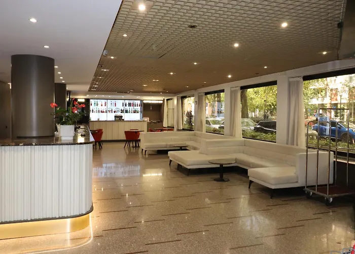 Domenichino Hotel 3*